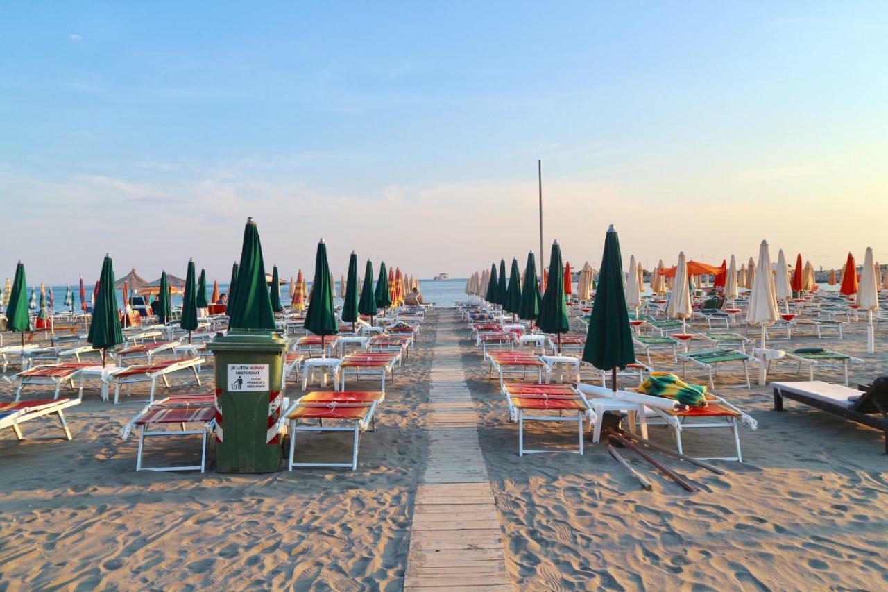 Dua Apartments Shëngjin Екстериор снимка
